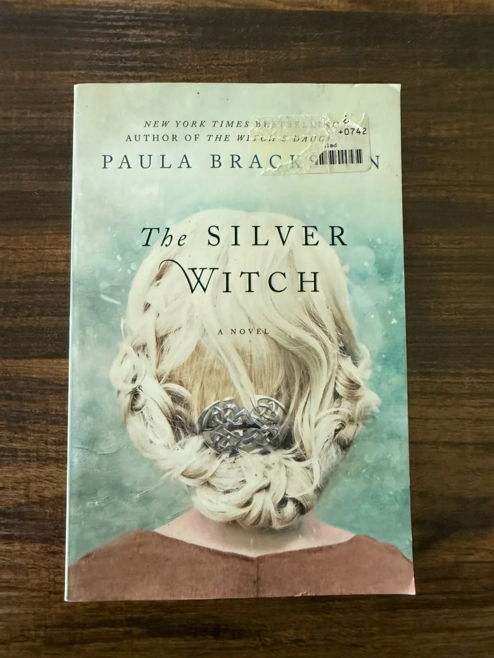 The Silver Witch by Paula Brackston - Blonde Cover